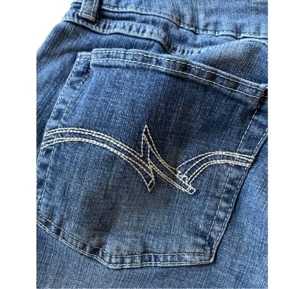 Wrangler Straight Leg Jeans Size 17 X 32 - Picture 9 of 10